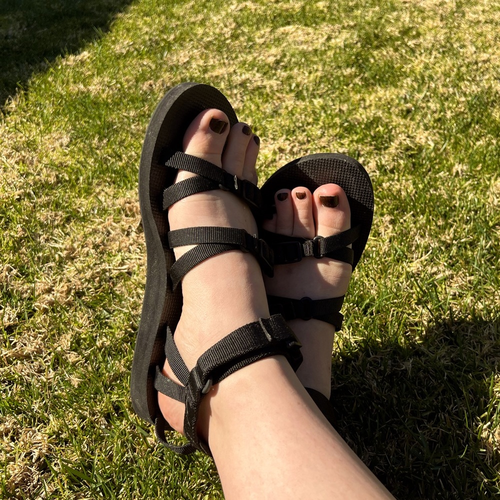 Teva Womens Size US 8 Black Sandals - never worn